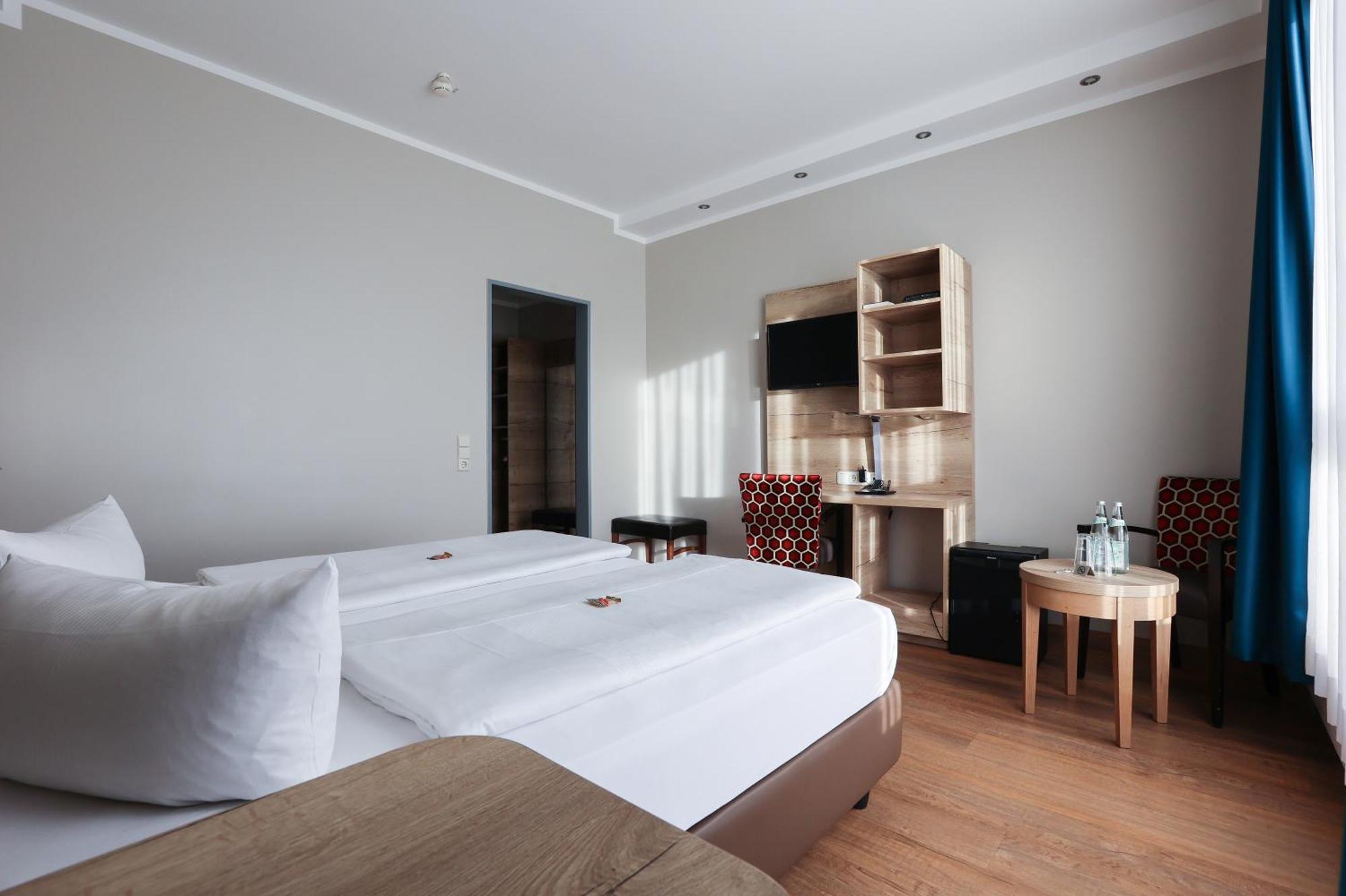 Hotel Blaubeurer Tor อูล์ม ภายนอก รูปภาพ